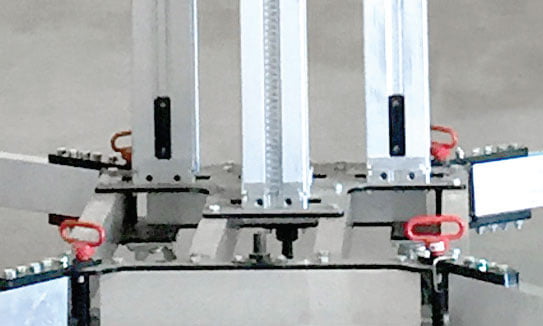 Quick Attachment PowerMast has Four quick mast attachment locations.